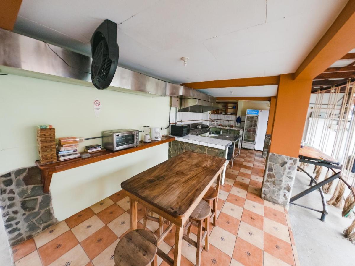 Hostel De Haan Jaco Luaran gambar